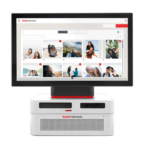 Vyberte fotografie - Vytlačte si fotografie pomocou aplikácie KODAK MOMENTS alebo v predajni v kiosku vo vašom okolí! Vytlačte si fotografie alebo vytvorte personalizovaný fotografický darček za pár minút.